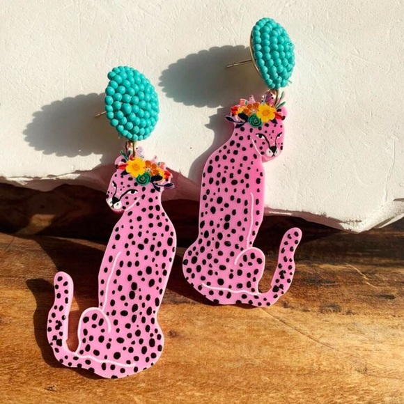 Super Cute Earrings - Picture 3 of 4